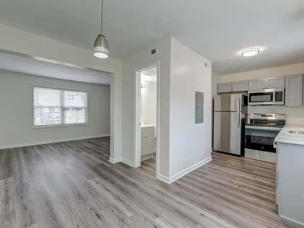 415 Parkdale Dr APT 12D, Charleston, SC 29414