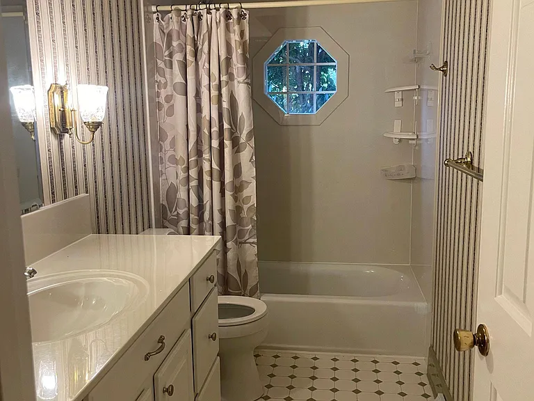 3229 Carriage Ln — Photo 7