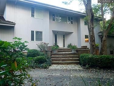 1st image of 17 Laurel Hill Ln
