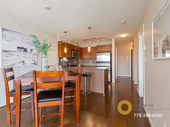 5th image of 4888 Brentwood Dr