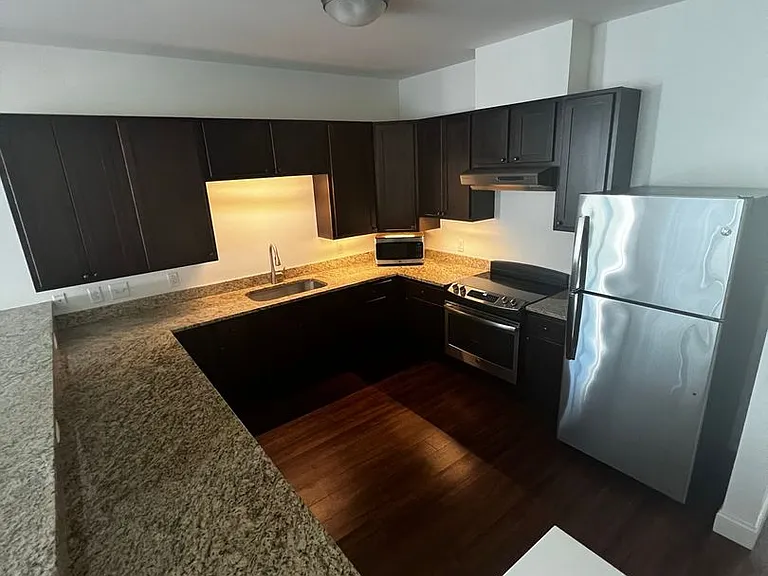 147 Bayberry Cir — Photo 7