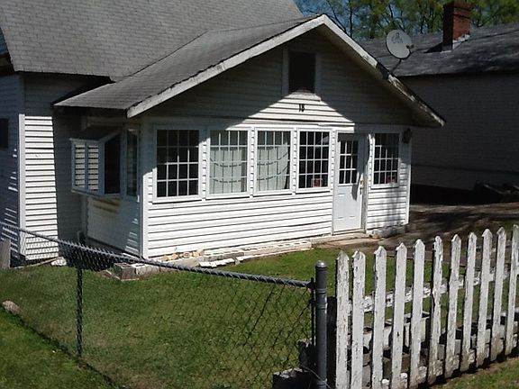 2nd image of 18 N Hill St