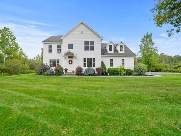 109 Village Lane, Bennington, VT 05201