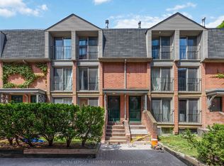 325 Jarvis St UNIT 27, Toronto, ON M5B 2C2