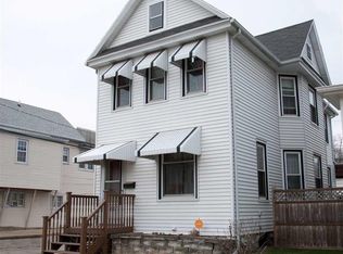 2854 Jackson St, Dubuque, IA 52001