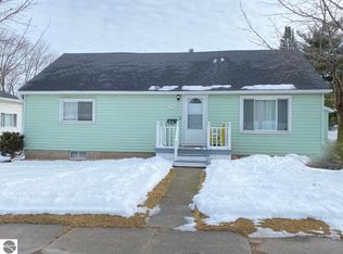 315 S East St, Saint Louis, MI 48880