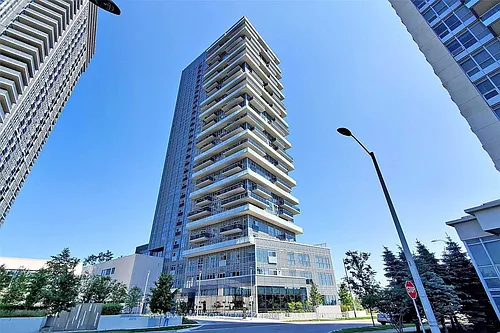 225 Village Green Sq Photo 1