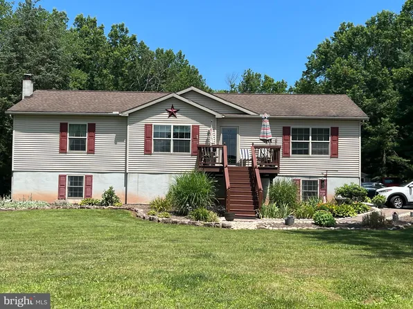 659 Swamp Picnic Rd, Gilbertsville, PA 19525