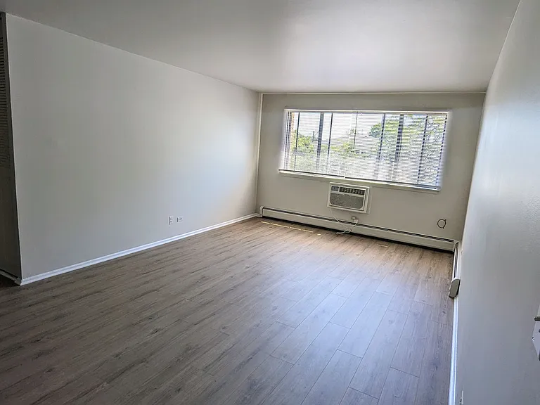 5306 N Cumberland Ave #321 — Photo 6