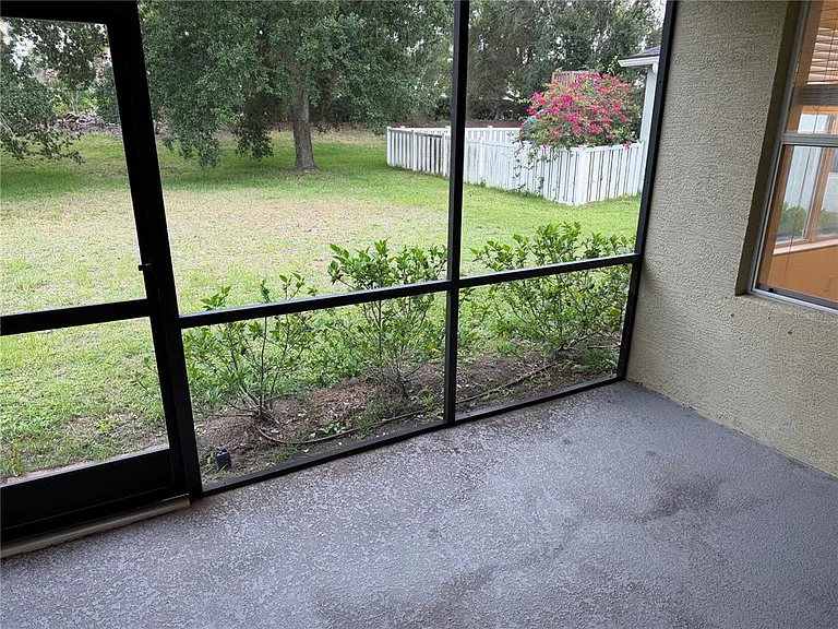 11858 Forest Park Cir — Photo 14