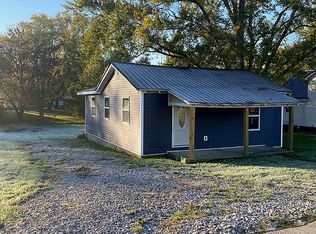 120 E Walnut St, Campbellsville, KY 42718