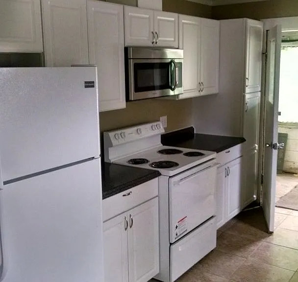 1010 Cherry St — Photo 6