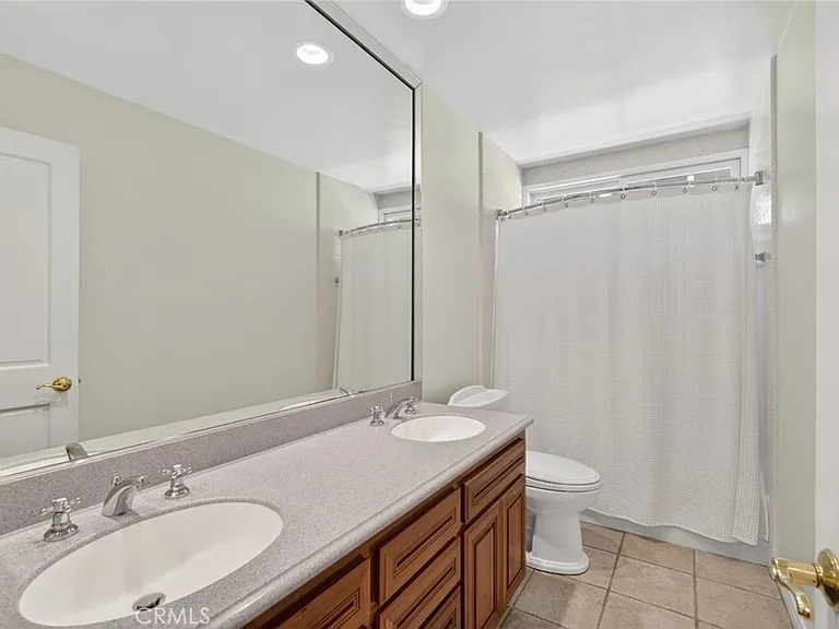 32201 Sea Island Dr — Photo 55