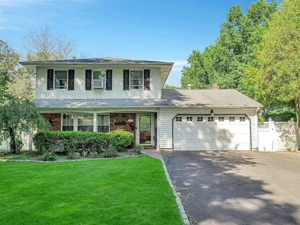 11 Belmar Lane, Commack, NY 11725