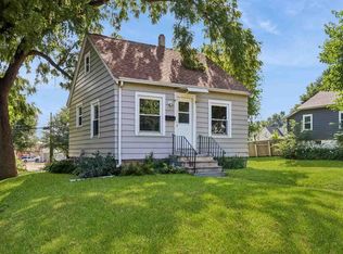 1515 8th St SW, Cedar Rapids, IA 52404