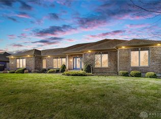 198 Stratford Ln, Xenia, OH 45385