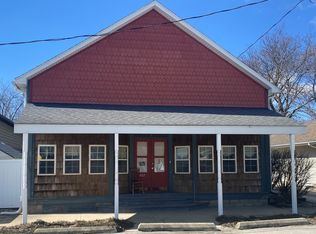 407 N Center St, Gridley, IL 61744