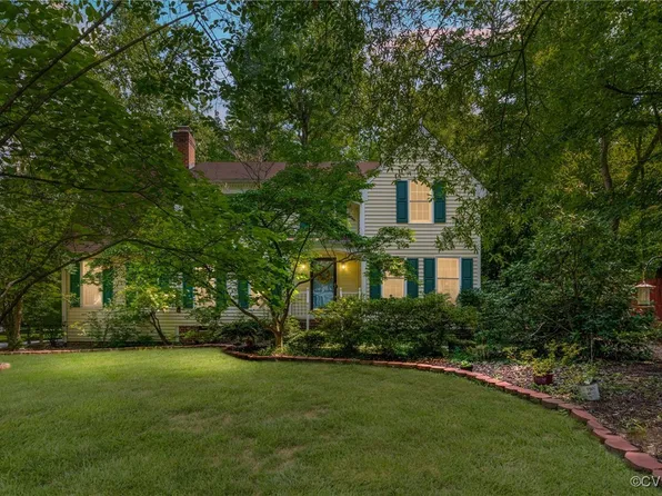 8266 Tangle Oaks Ct, Mechanicsville, VA 23111