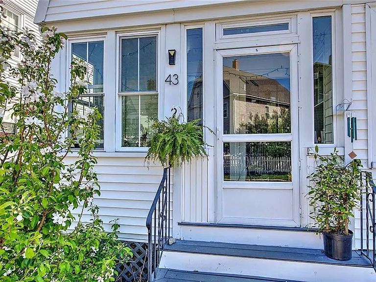 43 Trenton St #2 — Photo 4