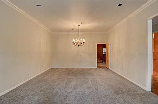 4th image of 808 Dogwood Ln