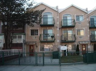 4 E 54th St, Brooklyn, NY 11203