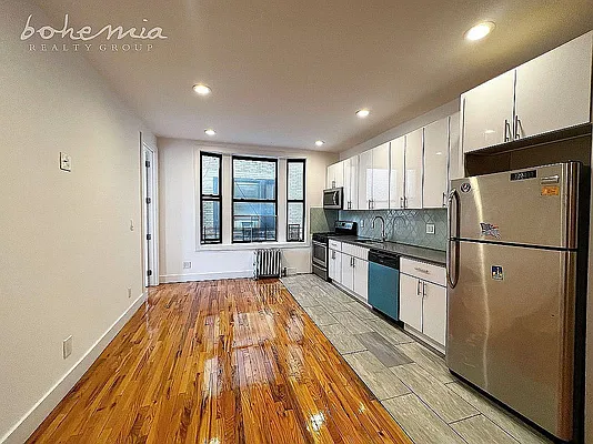Rented by Bohemia Realty Group | media 2