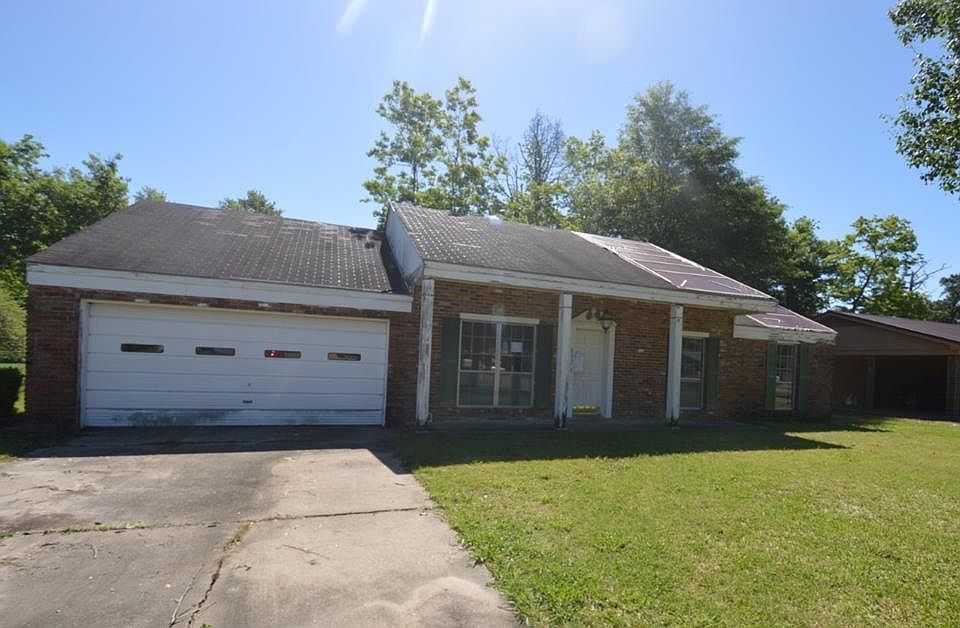 1st image of 852 Hart Dr