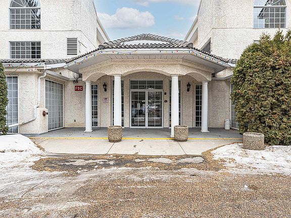 4th image of 45 Gervais Rd NW #101