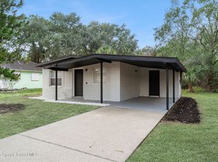 2720 Pineapple Ave, Mims, FL 32754