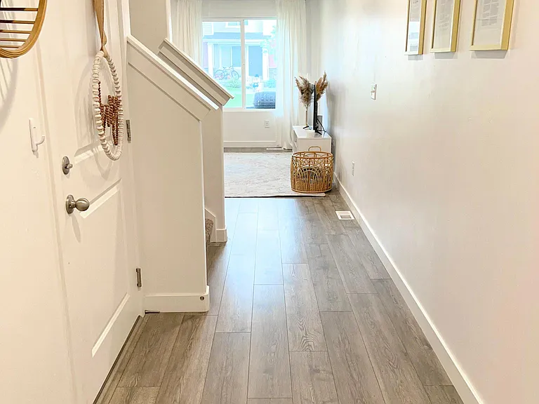 1863 S 460 W — Photo 4