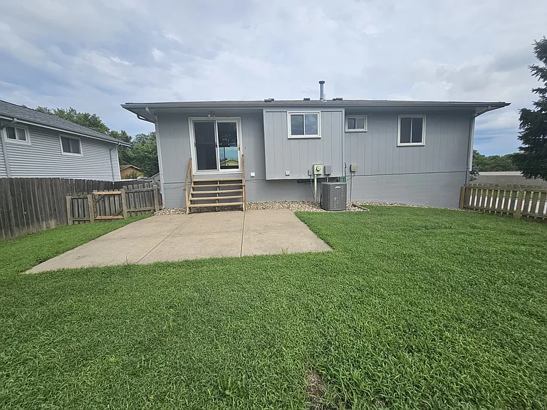6234 S 140th Ave — Photo 20