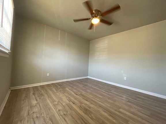 3rd image of 1902 Kewanee Ave #13