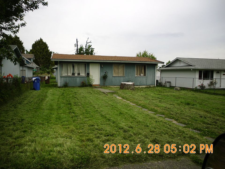 1st image of 1109 E 61st St