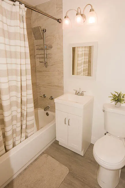 1 bed, 1.0 bath, 648 sqft, $1,650 — Photo 3