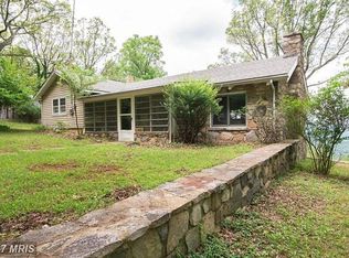 402 Vestals Gap Rd, Harpers Ferry, WV 25425