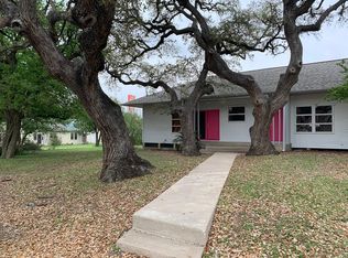 233 E Garden St #2, Goliad, TX 77963
