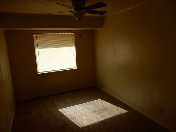 5th image of 2916 Hillcrest St