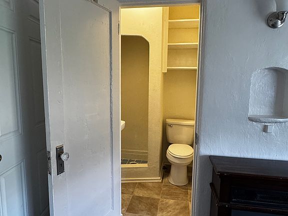 4th image of 704 12th St #1