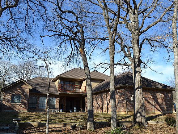 3rd image of 2204 Emerald Oaks Ct