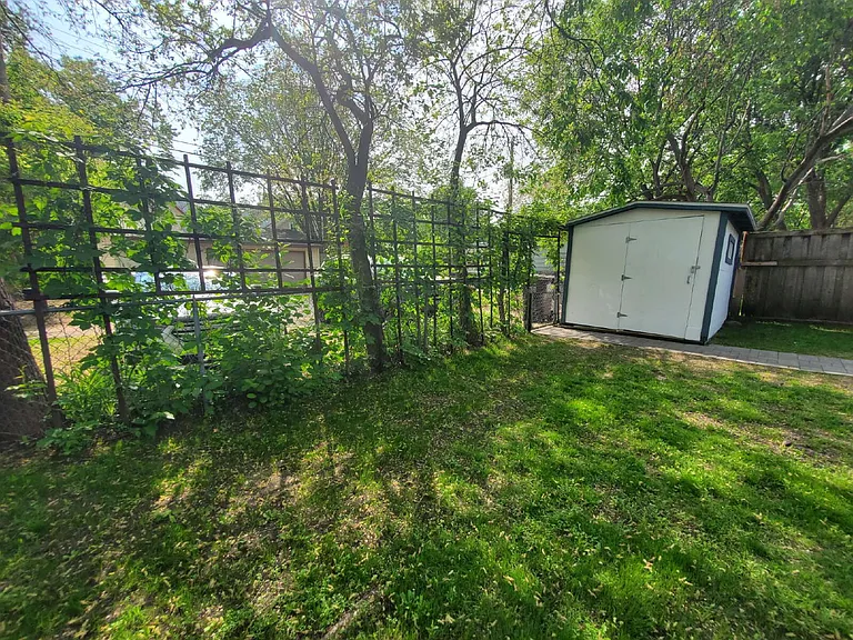 741 Monroe St NE — Photo 35