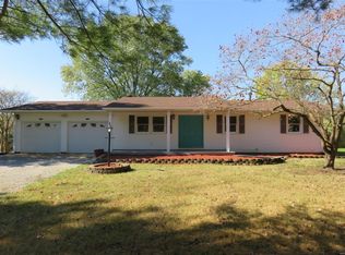 6506 Alpha Dr, Alton, IL 62002