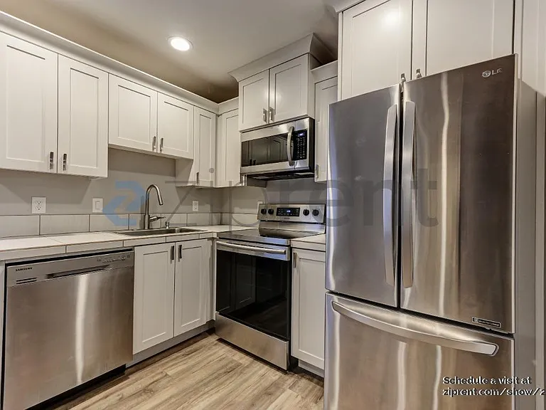 7924 SE Raymond St #B — Photo 8
