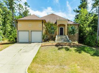 39 Commentry Dr, Little Rock, AR 72223