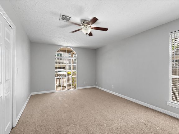 4th image of 1200 E 24th St #0