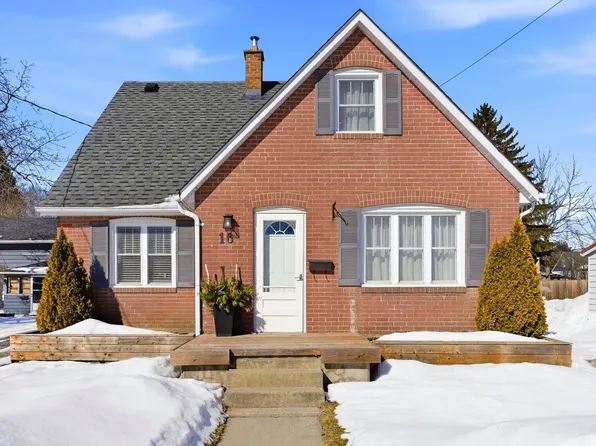 16 Margaret St, Pt Hope, ON L1A 1Y3