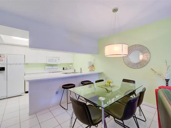 174 Waterside Dr #174, Lake Worth, FL 33462