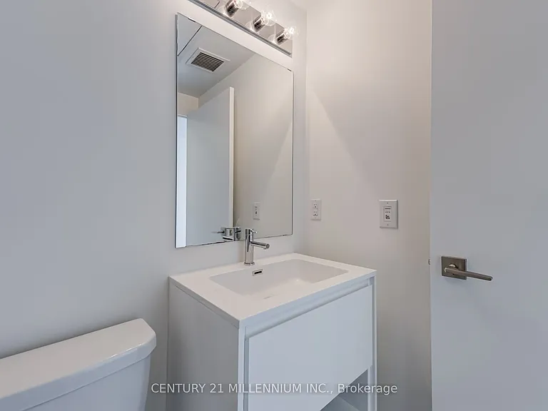 159 Wellesley St E #708 — Photo 24