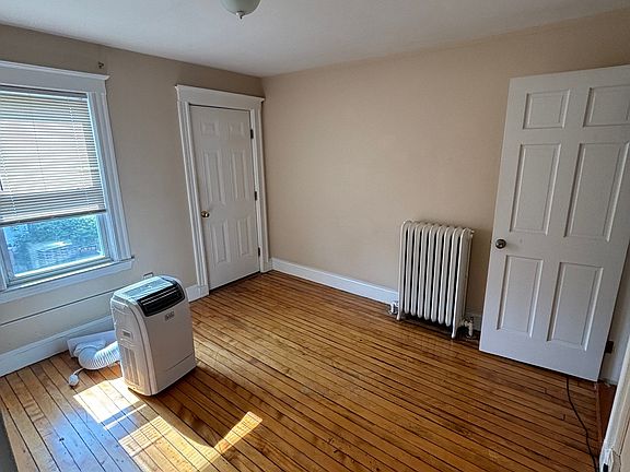3rd image of 47 Chapel St APT 30
