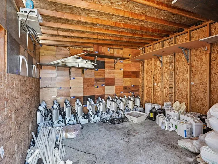 1000 Chanslor Ave — Photo 35