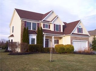 11 Westhampton Ct, Geneseo, NY 14454
